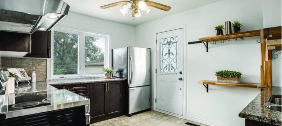 4 غرف نوم منزل في Toronto, Canada رقم 709 6