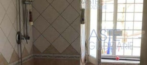 3 rooms Apartment in Rome, Italy No. 101369 9