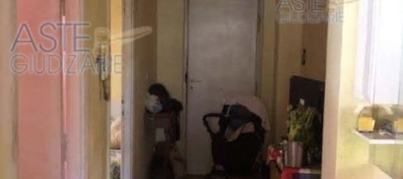 3 rooms Apartment in Rome, Italy No. 101369 6