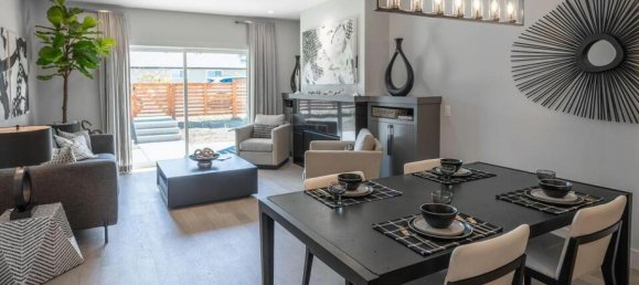 2 bedrooms House in British Columbia, Canada No. 1307 3