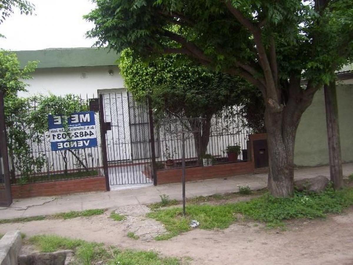 2 bedrooms House in Bermudez, Argentina No. 12520