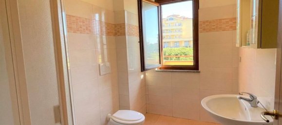 Apartamento de 3 habitaciónes en Bracciano, Italy No. 203632 9