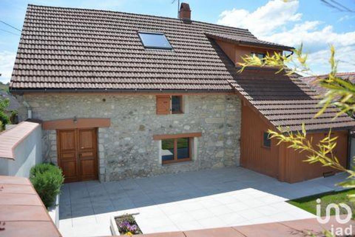 3 bedrooms House in Frangy, France No. 25301