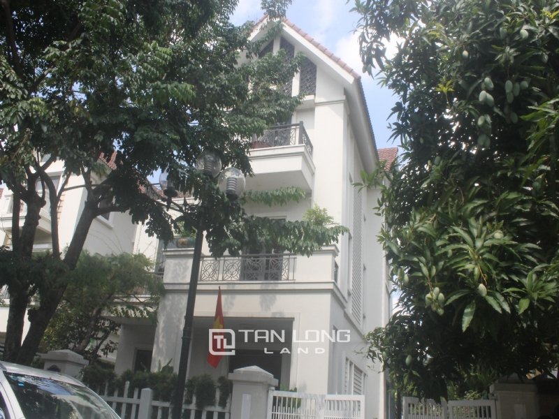 Вилла с 4 спальнями в Лонгбьен, Вьетнам № 934