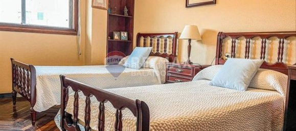 Apartamento de 4 dormitorios en Vigo, Spain No. 184140 17