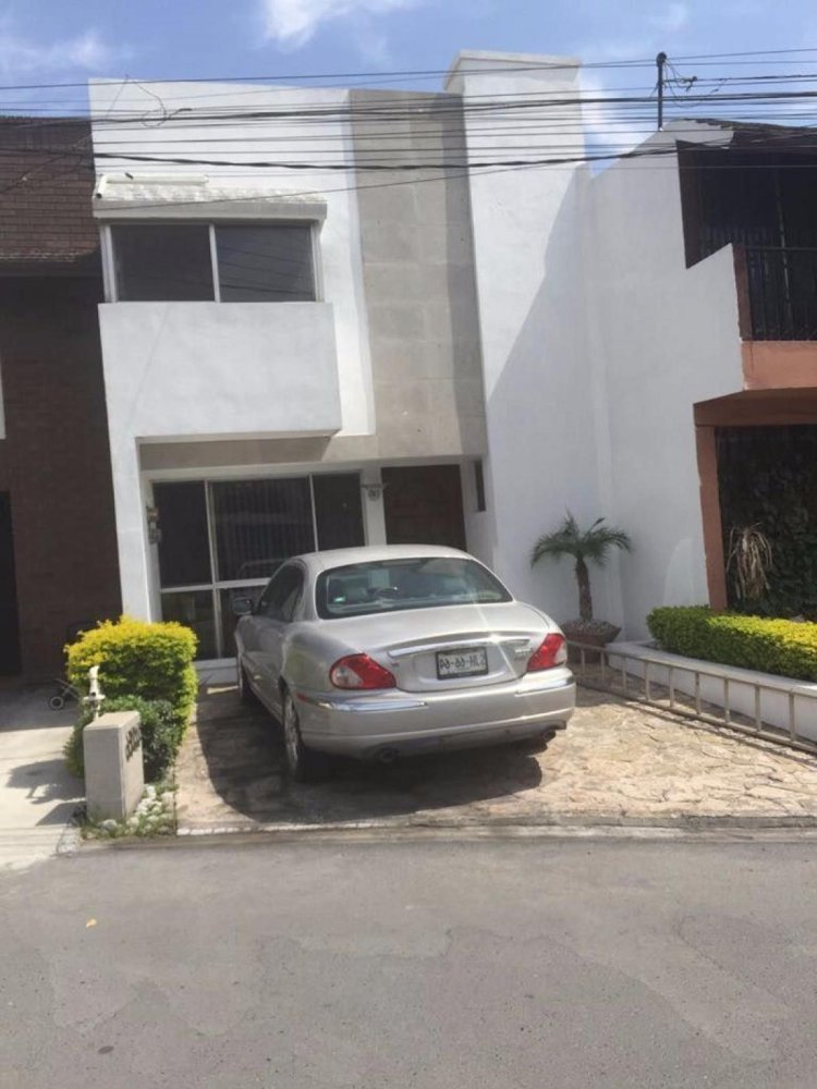 2 bedrooms House in Nuevo Leon, Mexico No. 182678