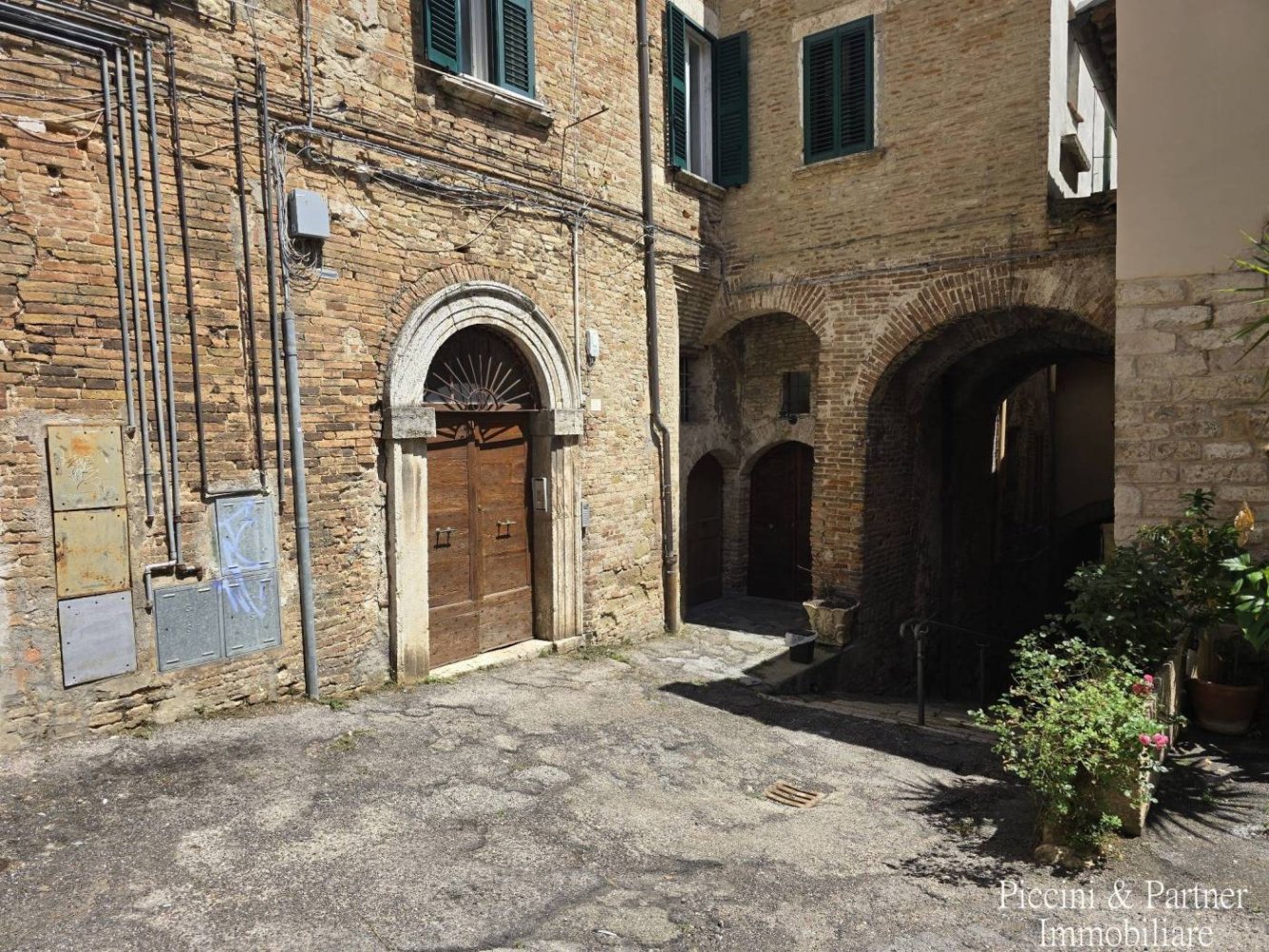 4 Schlafzimmer Wohnung in Perugia, Italy, Nr. 280907