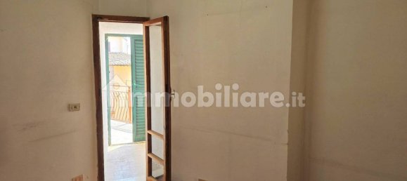 4 Schlafzimmer Wohnung in Perugia, Italy, Nr. 280907 27