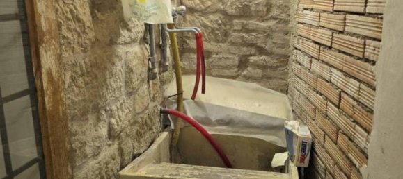 4 Schlafzimmer Wohnung in Perugia, Italy, Nr. 280907 2