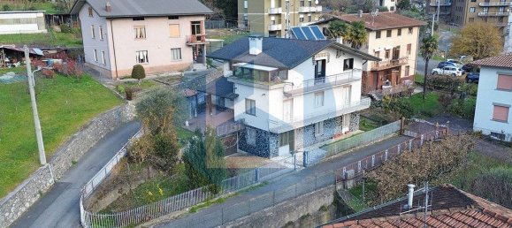 6 bedrooms Villa in Darfo Boario Terme, Italy No. 314140 3