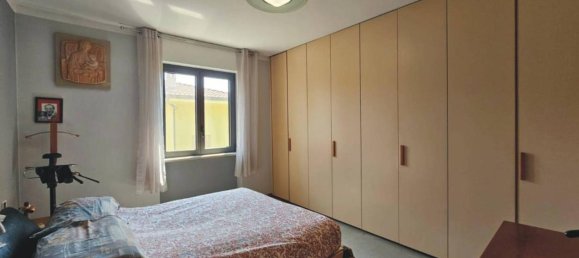 Квартира с 3 комнатами в Курно, Италия № 33224 36