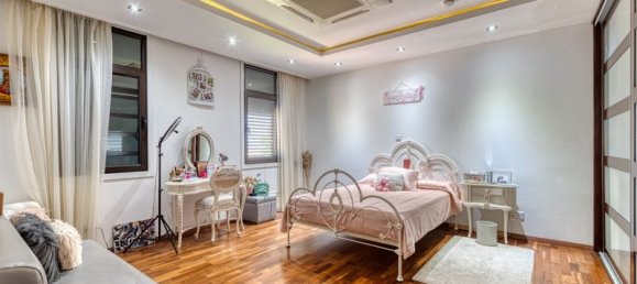 5 Schlafzimmer Villa in Dromolaxia, Cyprus, Nr. 9524 24