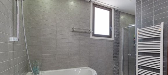 5 Schlafzimmer Villa in Dromolaxia, Cyprus, Nr. 9524 18