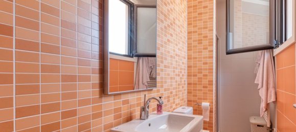 5 Schlafzimmer Villa in Dromolaxia, Cyprus, Nr. 9524 27