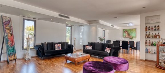 5 Schlafzimmer Villa in Dromolaxia, Cyprus, Nr. 9524 3