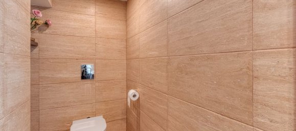 5 Schlafzimmer Villa in Dromolaxia, Cyprus, Nr. 9524 15