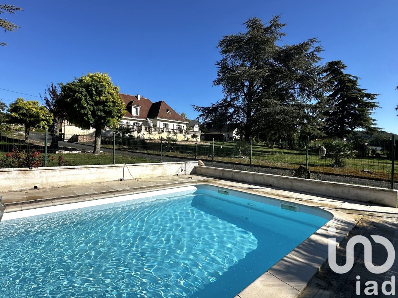 6 rooms Castles in Chinon, France No. 228724