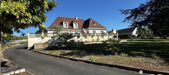 6 rooms Castles in Chinon, France No. 228724 19