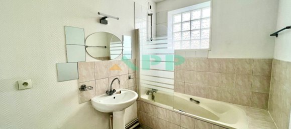 Edificio de 13 habitaciónes en Bretigny-sur-Orge, France No. 178612 4