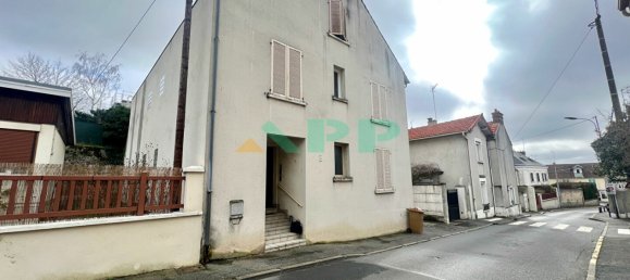 Edificio de 13 habitaciónes en Bretigny-sur-Orge, France No. 178612 2