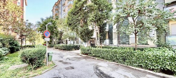 2 Schlafzimmer Wohnung in Milan, Italy, Nr. 272589 32