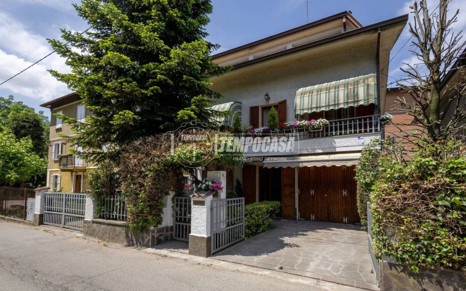 3 bedrooms Villa in Reggio Emilia, Italy No. 371674