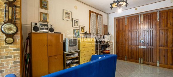 3 bedrooms Villa in Reggio Emilia, Italy No. 371674 21