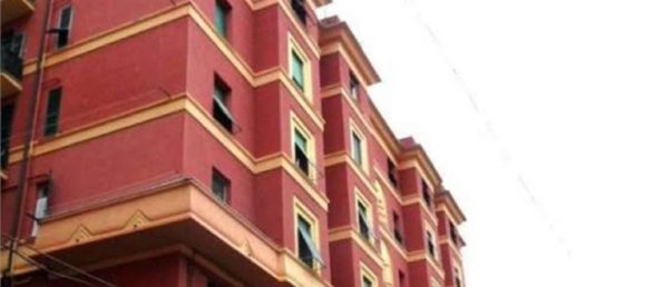 5 rooms Apartment in Genoa, Italy No. 276444 3