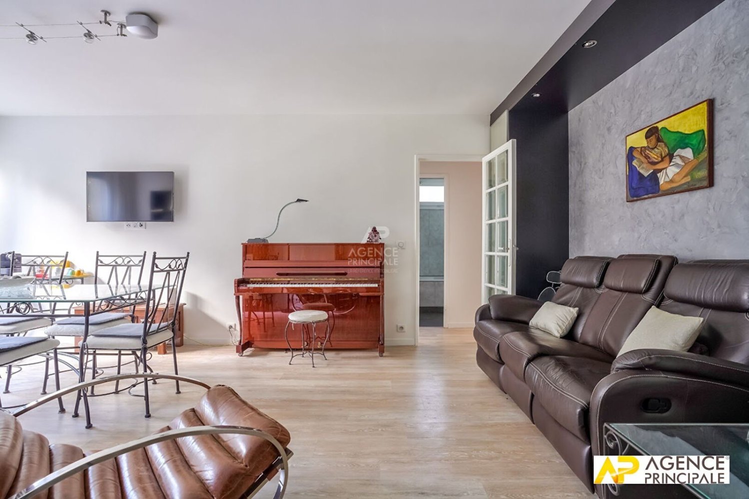 3 rooms Apartment in Maisons-Laffitte, France No. 114450