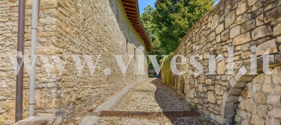 15-salle Maison à Bergamo, Italy No. 69582 24