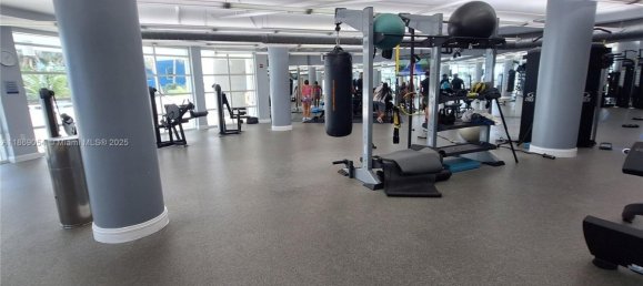 1 dormitorio propiedad comercial en venta en Miami, Miami-Dade, Florida, USA № 614788 23