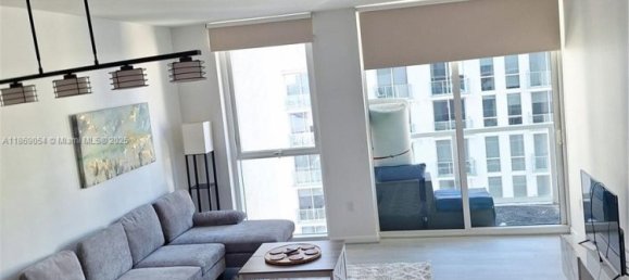1 dormitorio propiedad comercial en venta en Miami, Miami-Dade, Florida, USA № 614788 3