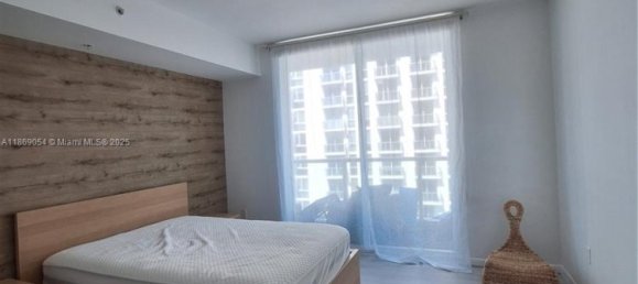 1 dormitorio propiedad comercial en venta en Miami, Miami-Dade, Florida, USA № 614788 8