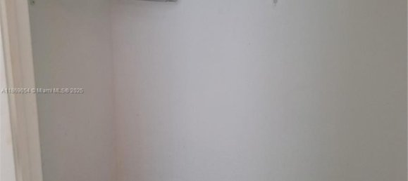 1 dormitorio propiedad comercial en venta en Miami, Miami-Dade, Florida, USA № 614788 16