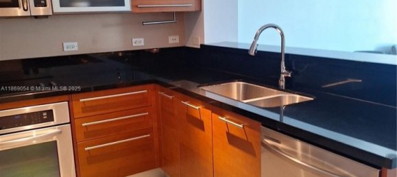 1 dormitorio propiedad comercial en venta en Miami, Miami-Dade, Florida, USA № 614788 29