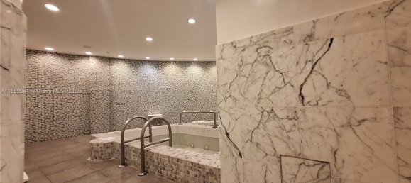 1 dormitorio propiedad comercial en venta en Miami, Miami-Dade, Florida, USA № 614788 21