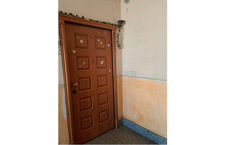 Apartamento de 4 habitaciónes en Poggiomarino, Italy No. 253374