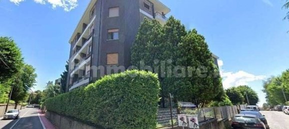 2 bedrooms Apartment in Merate, Italy No. 5213 15
