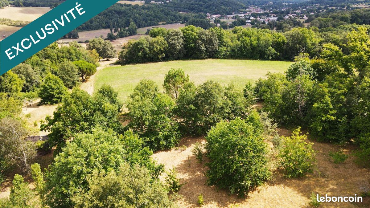 Terreno em Vergt, France 1583 m² N.º 341672