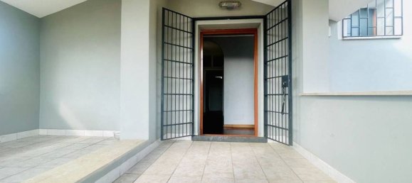 8 bedrooms Villa in Rome, Italy No. 64758 10