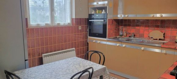 4 bedrooms House in Yonne, France No. 300822 6