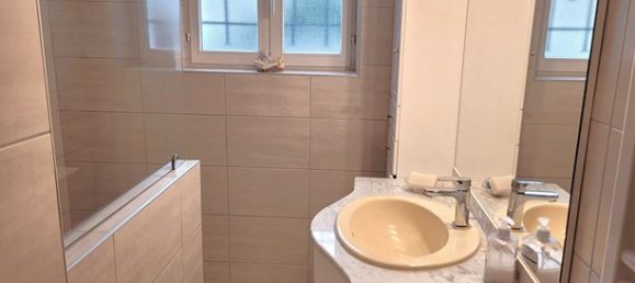 4 bedrooms House in Yonne, France No. 300822 7