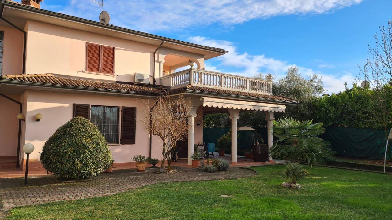 5 rooms Villa in Rivergaro, Italy No. 86191