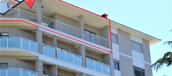 7 rooms Penthouse in Ascoli Piceno, Italy No. 171939 5