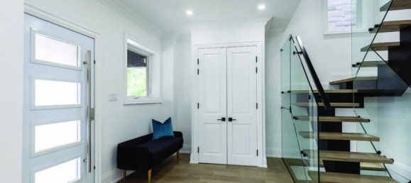 5 bedrooms House in Toronto, Canada No. 314 4