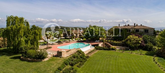 18 Schlafzimmer Villa in Murlo, Italy, Nr. 211952 9