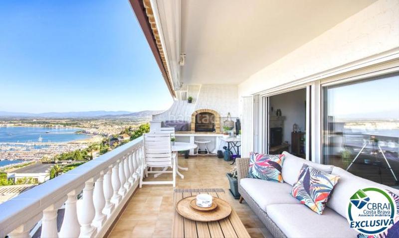 Apartamento de 2 dormitorios en Roses, Spain No. 214753