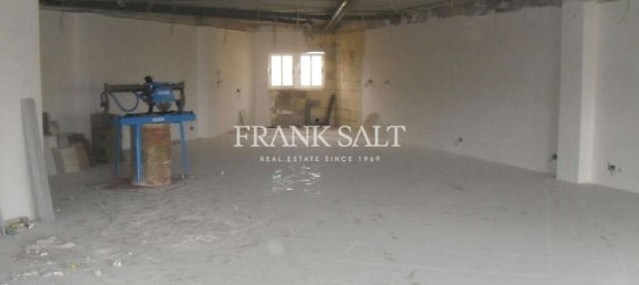 مبنى تجاري في Naxxar, Malta 250متر مربع رقم 39 2