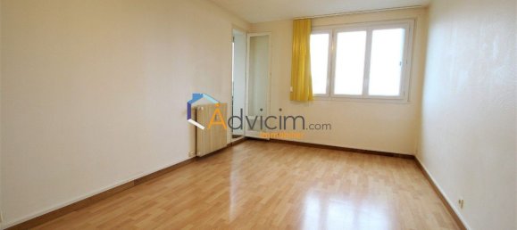 2 bedrooms Apartment in Orleans, France No. 74586 9