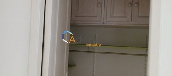 2 bedrooms Apartment in Orleans, France No. 74586 12